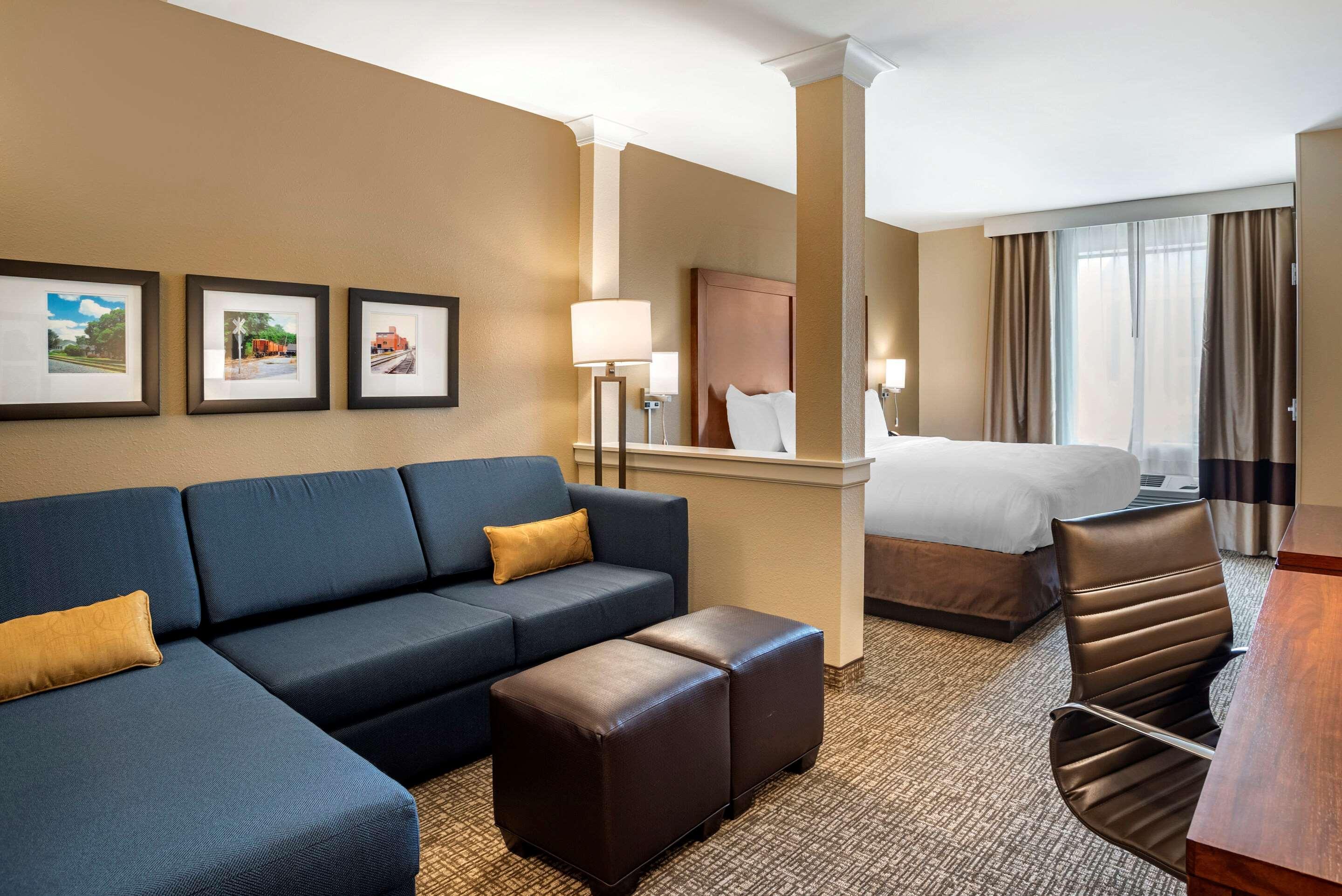 Comfort & Hotel 2*